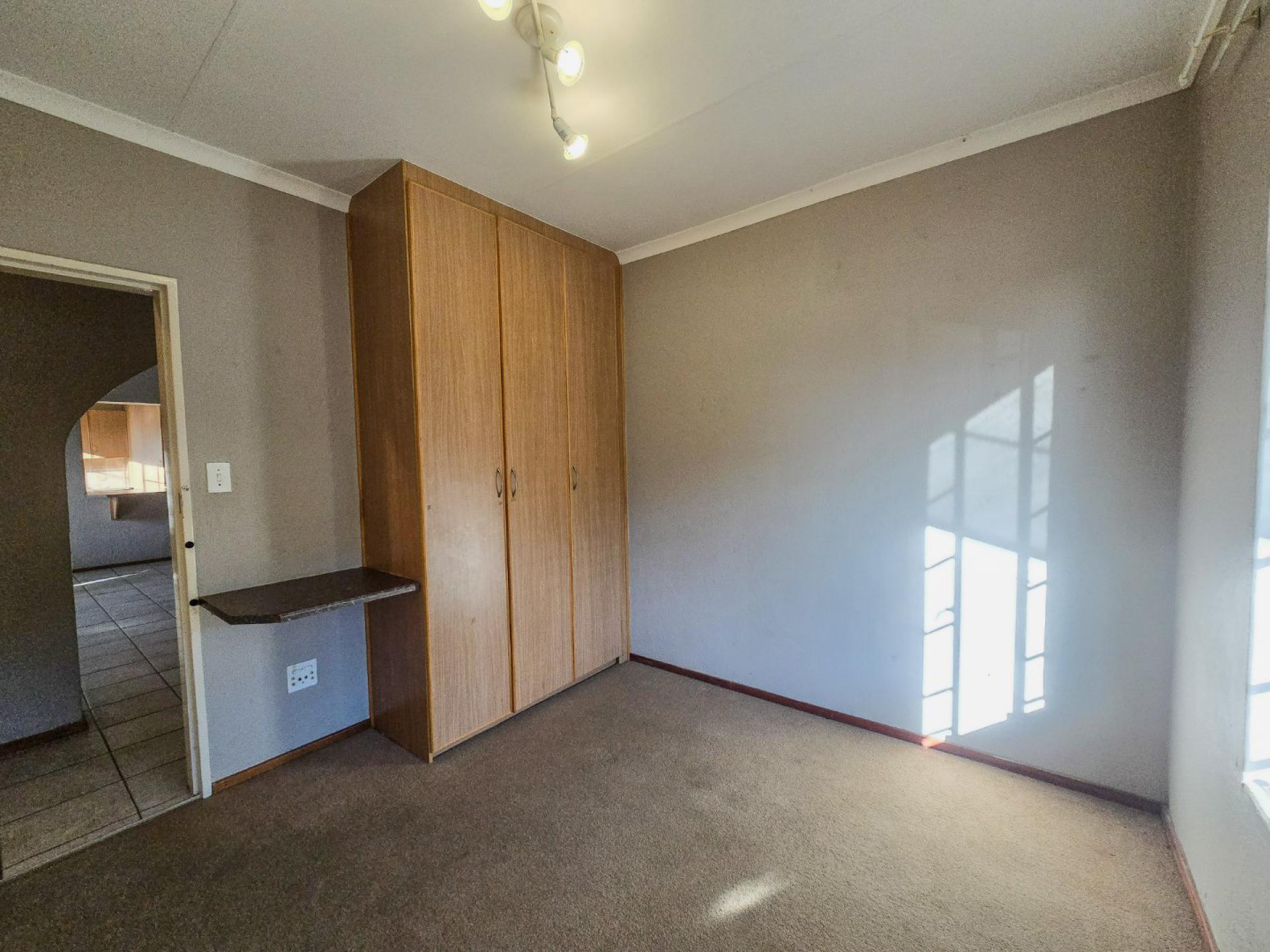  of property in Bendor