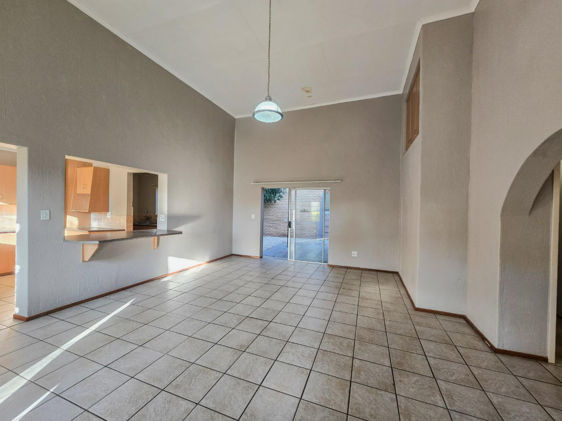  of property in Bendor