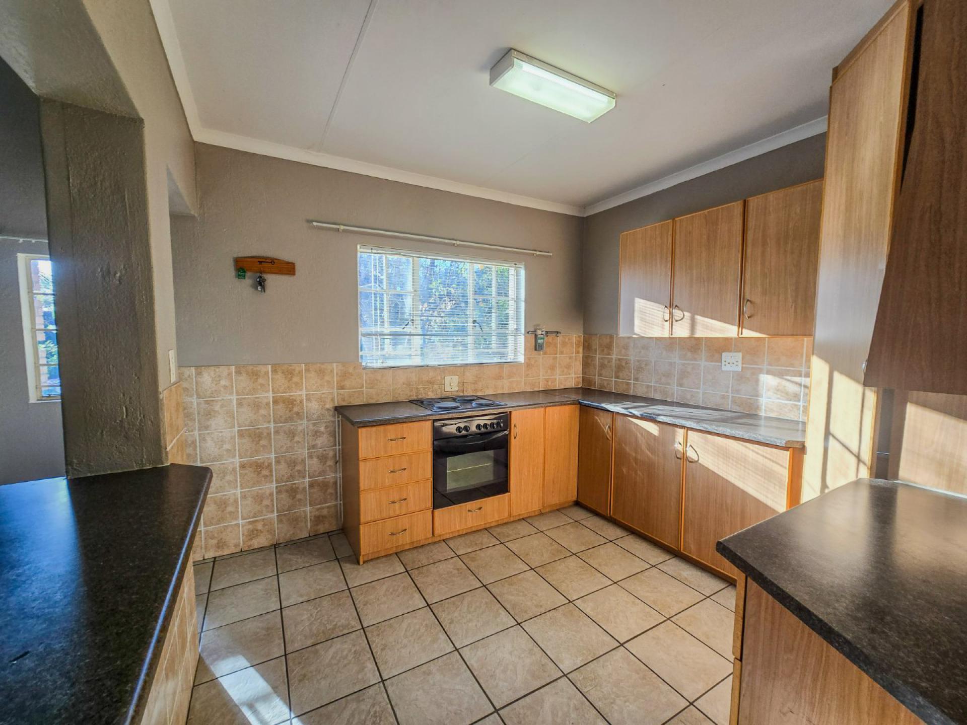  of property in Bendor