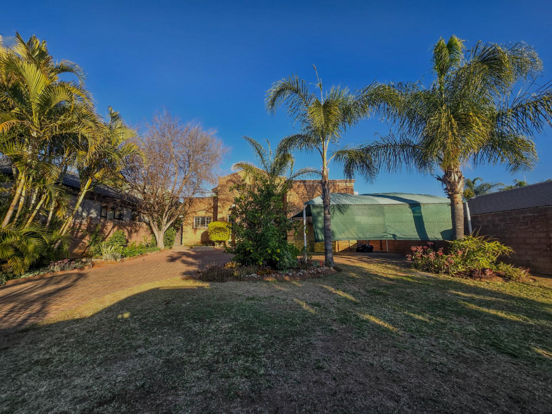  of property in Bendor