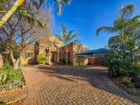3 Bedroom 2 Bathroom House for Sale for sale in Bendor