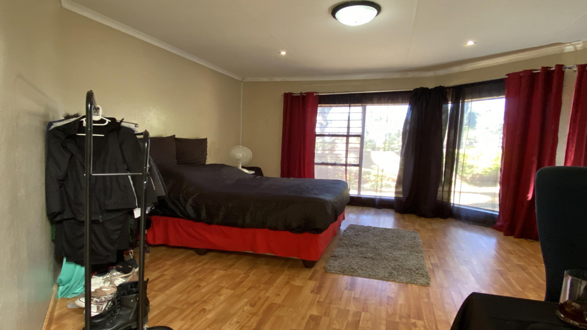 Bed Room 1 of property in Strubensvallei