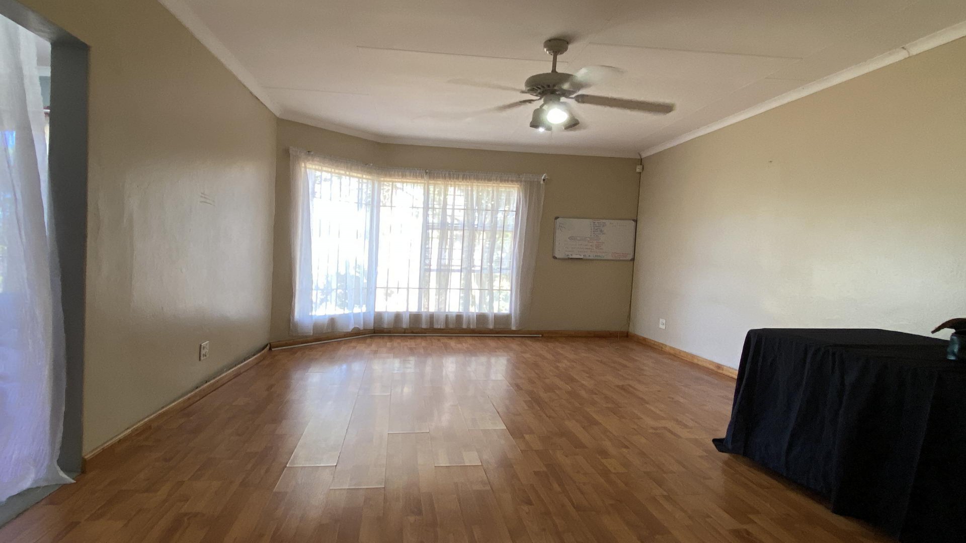 Bed Room 4 of property in Strubensvallei