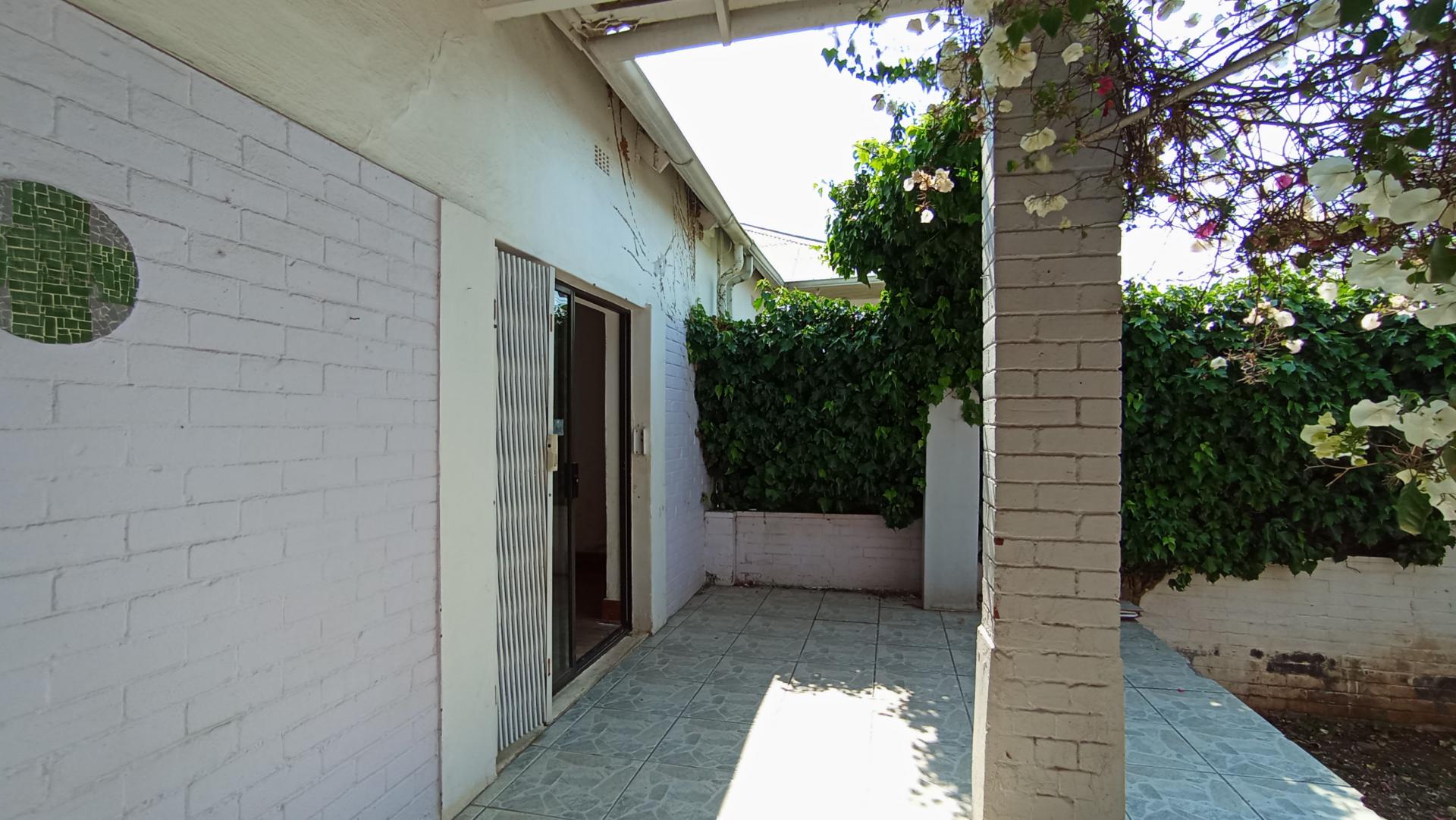 Patio - 15 square meters of property in Melville