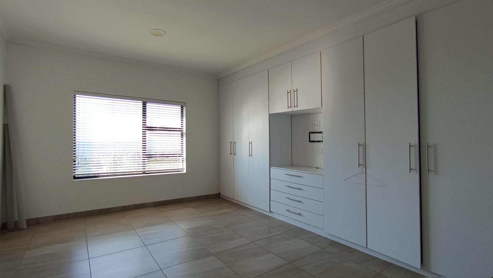 Main Bedroom - 23 square meters of property in Allen’s Nek