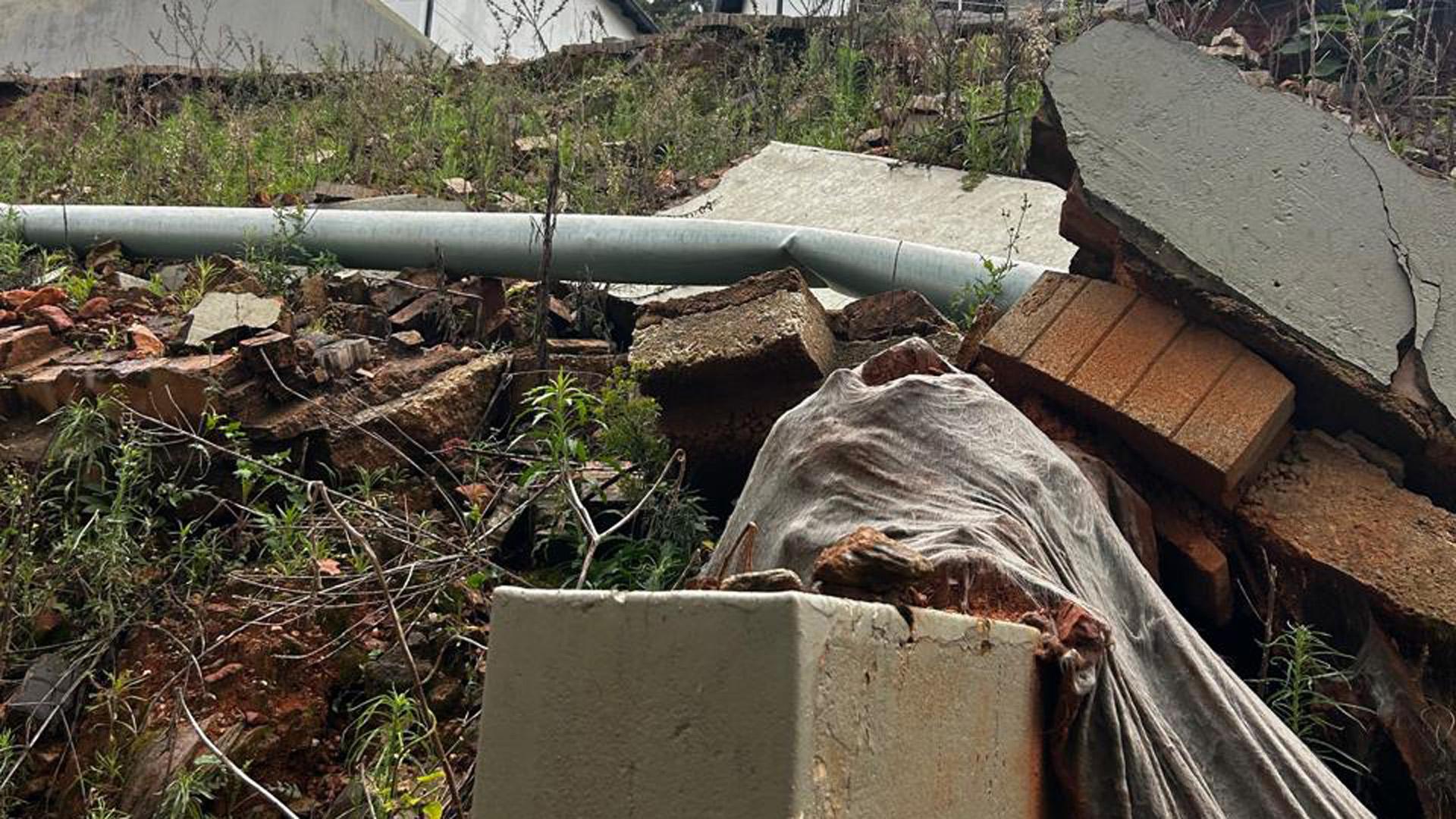 Spaces - 25 square meters of property in Allen’s Nek