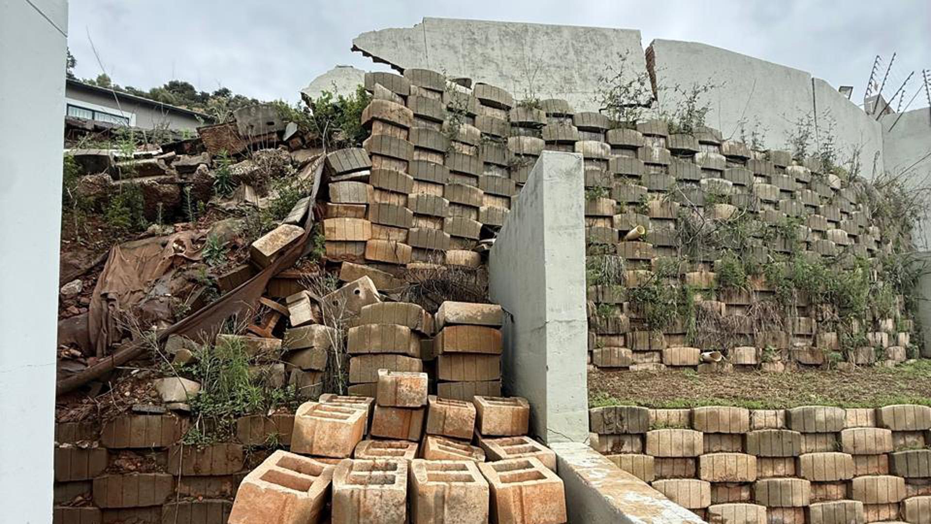 Spaces - 25 square meters of property in Allen’s Nek