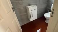 Guest Toilet - 2 square meters of property in Allen’s Nek