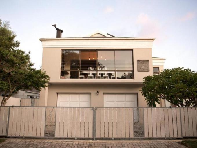 House for Sale For Sale in Onrus - MR689320