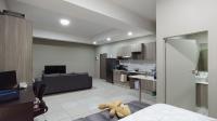 Bed Room 1 - 13 square meters of property in Rosebank - JHB