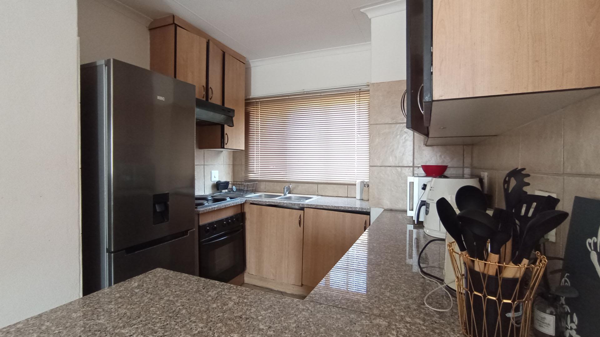 Kitchen - 7 square meters of property in Winternest
