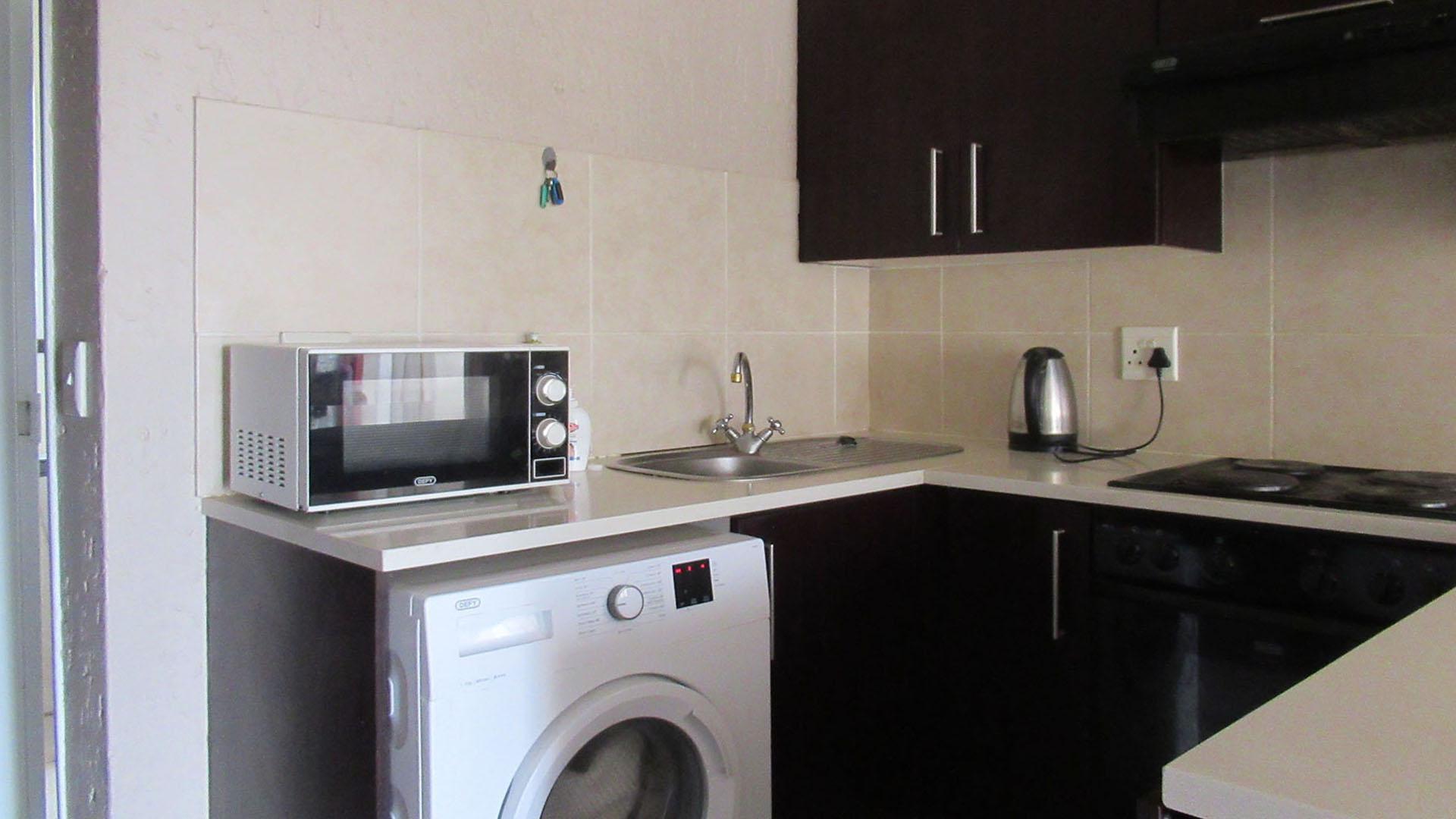 Kitchen of property in Pine Slopes A.H.