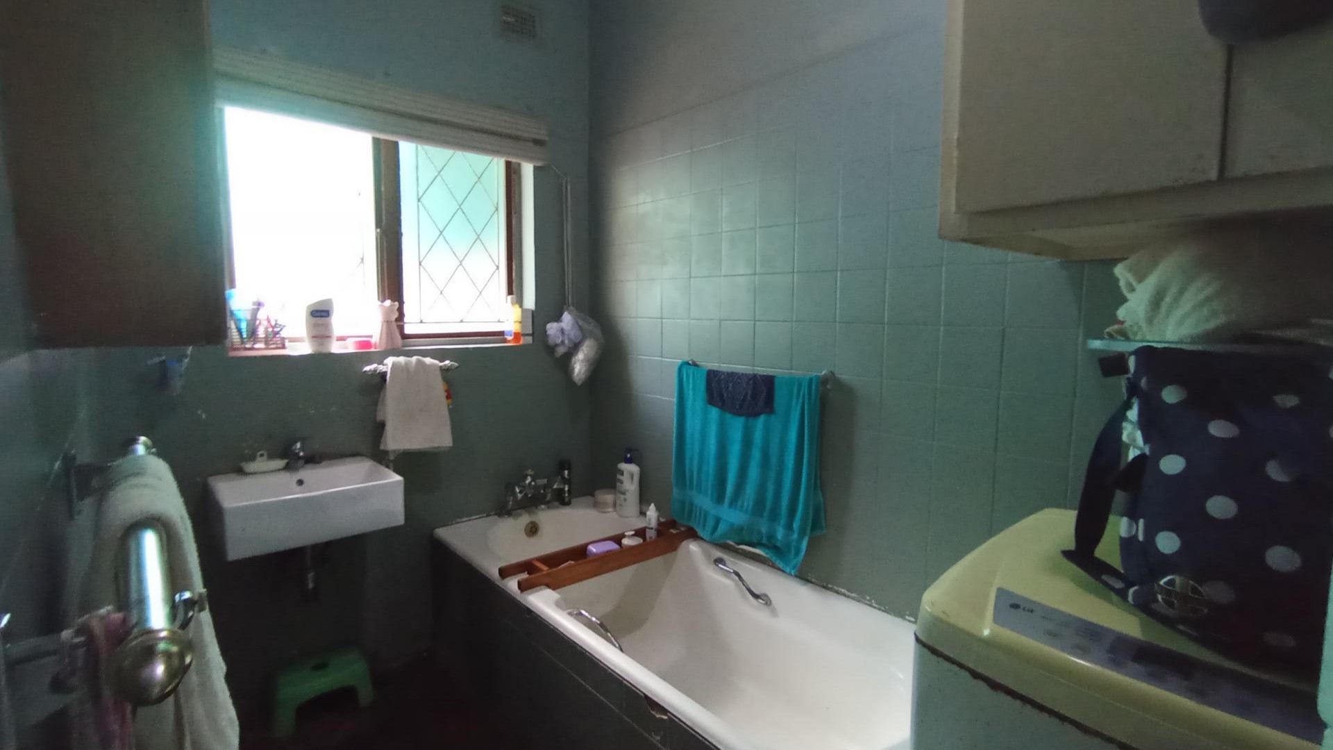Bathroom 2 of property in Blythedale