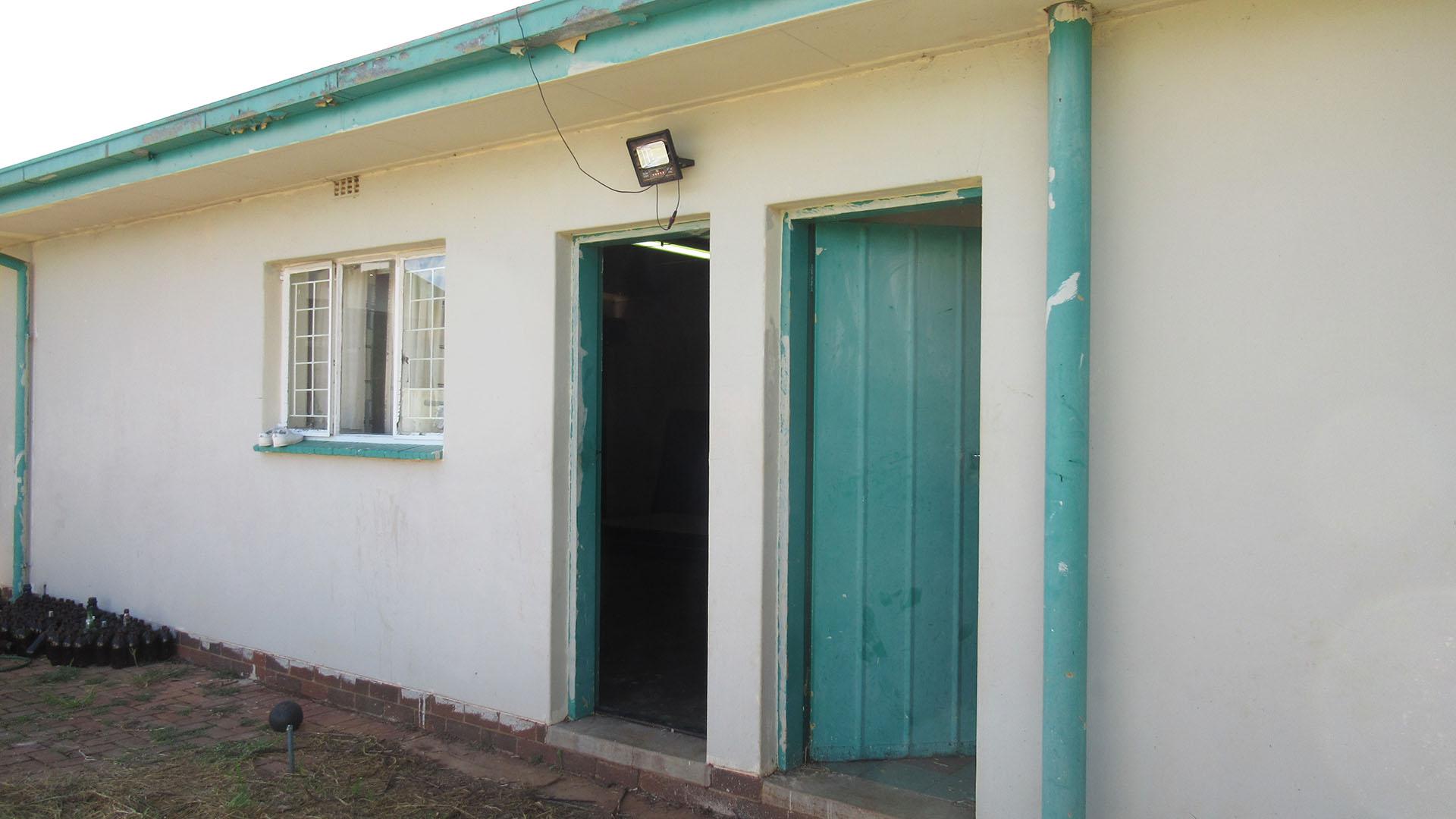 Backyard of property in Welverdiend