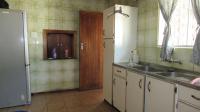 Kitchen - 30 square meters of property in Welverdiend
