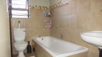 Bathroom 1 - 4 square meters of property in Protea Glen