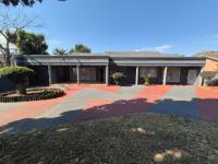  of property in Robertsham