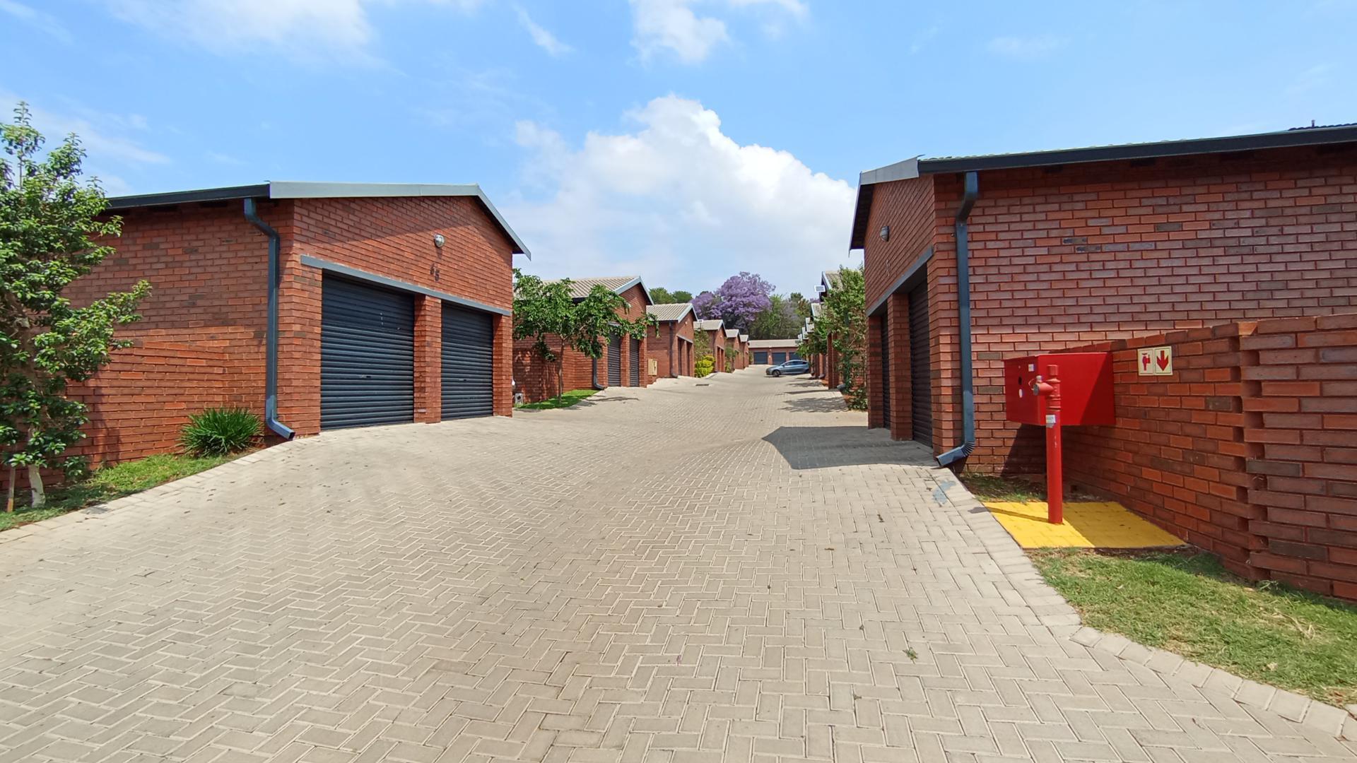 Front View of property in Amandasig