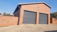 Garage of property in Amandasig