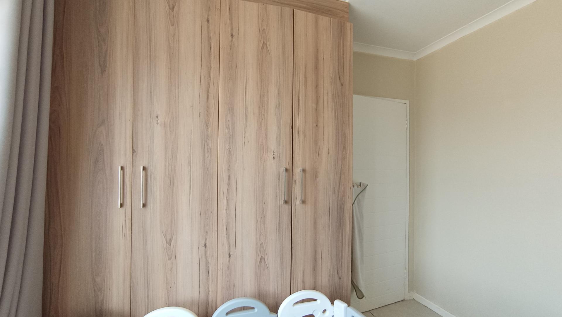 Bed Room 2 - 11 square meters of property in Westlake View