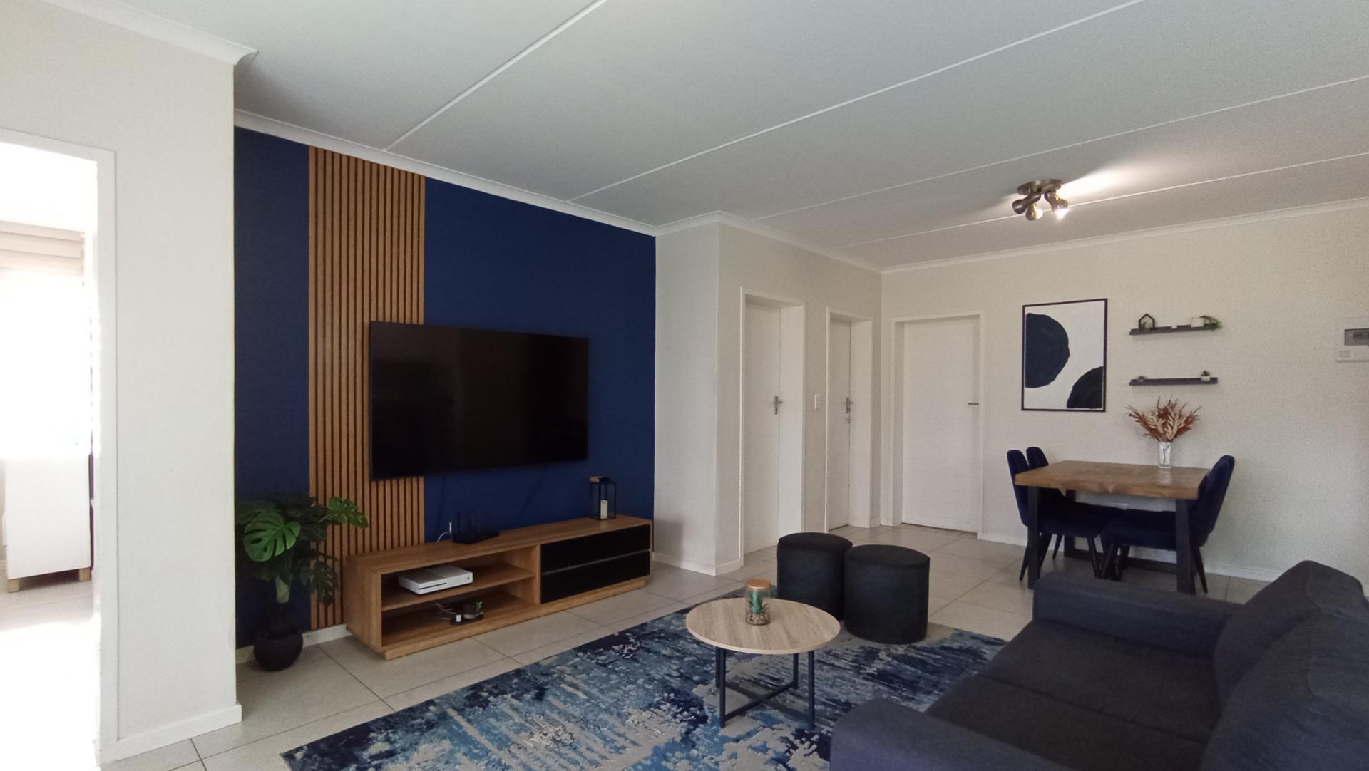 Lounges - 29 square meters of property in Westlake View