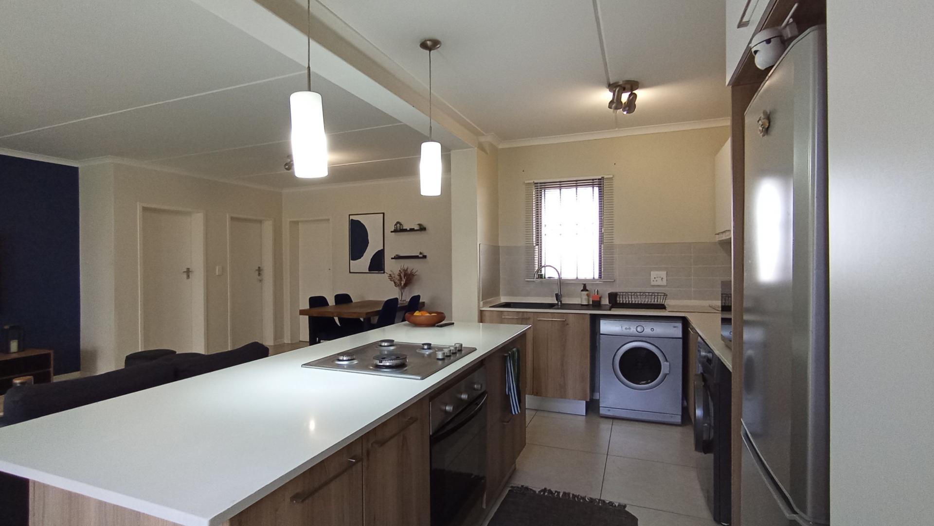 Kitchen - 11 square meters of property in Westlake View