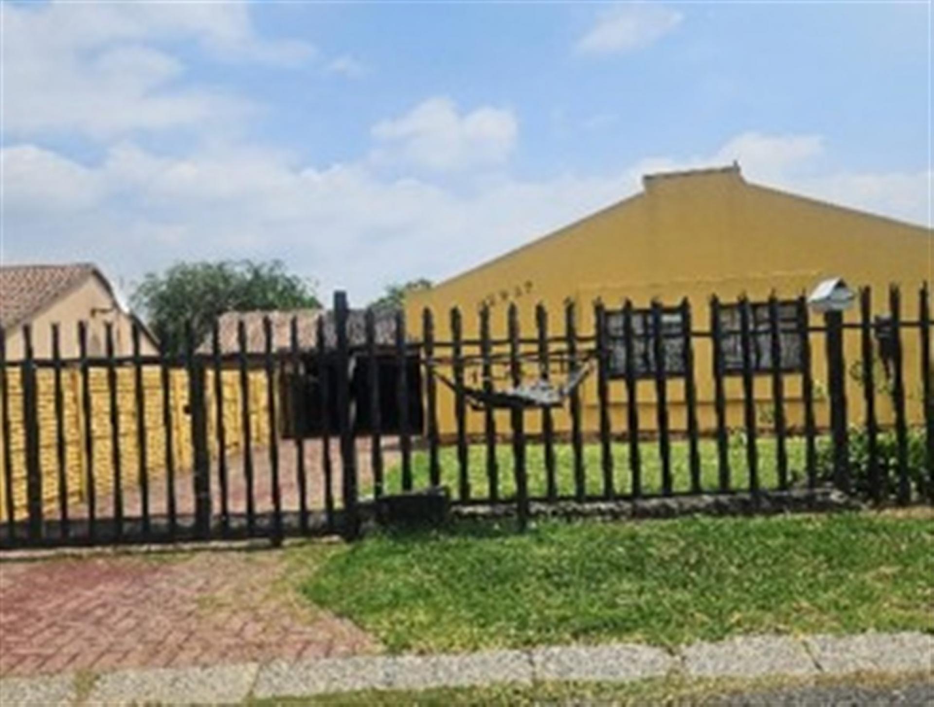 Front View of property in Embalenhle