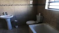 Bathroom 2 of property in Clarina