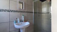 Staff Bathroom - 4 square meters of property in Clarina