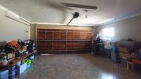 Garage - 38 square meters of property in Clarina