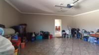Garage - 38 square meters of property in Clarina