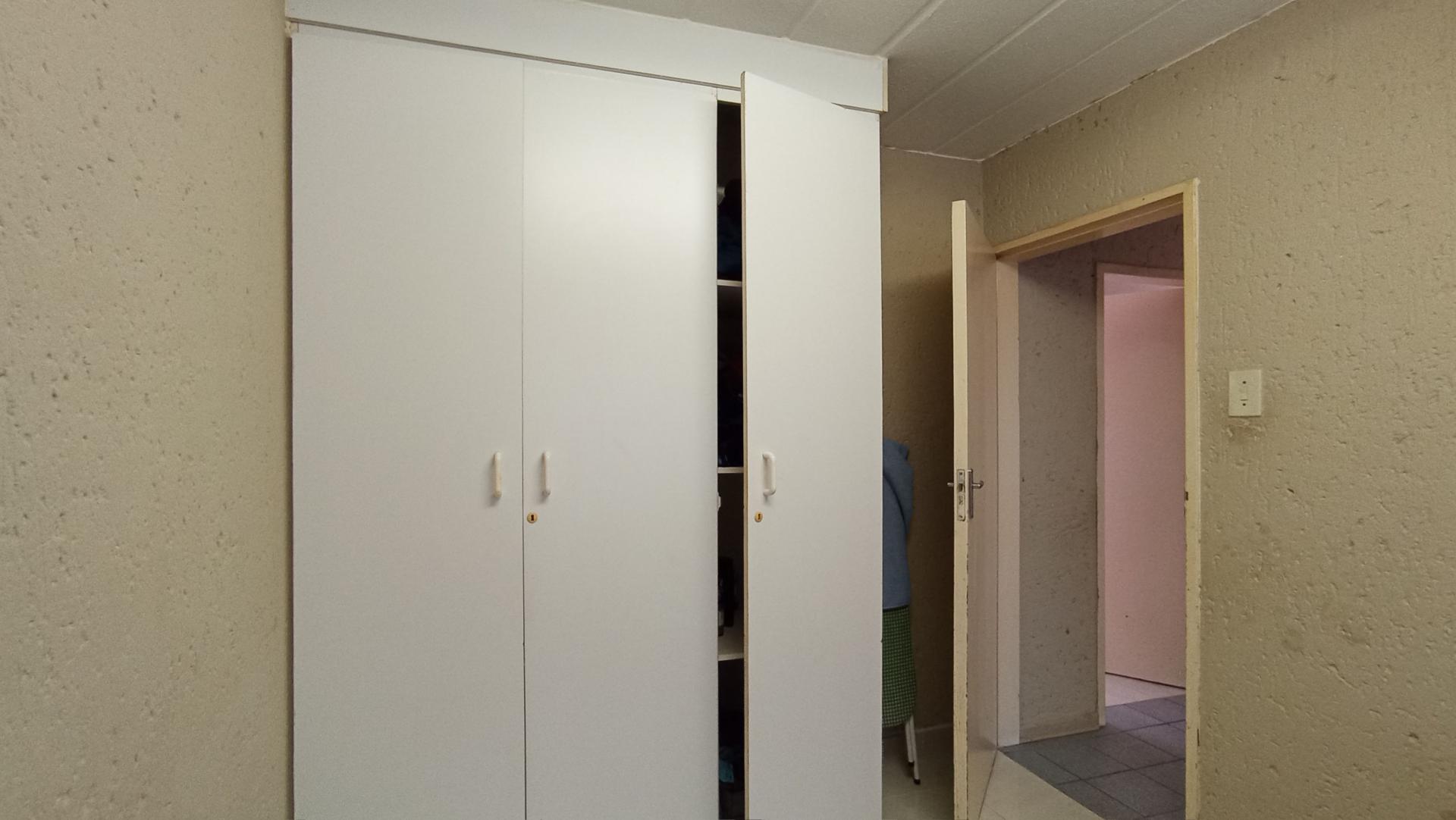 Bed Room 2 - 11 square meters of property in Union