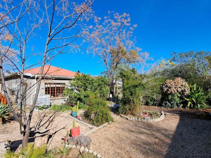 4 Bedroom House for Sale For Sale in Oudtshoorn - MR689600