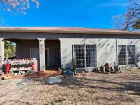  of property in Oudtshoorn