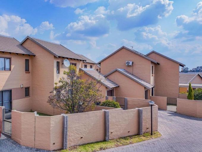 2 Bedroom Duplex for Sale For Sale in Summerset - MR689619