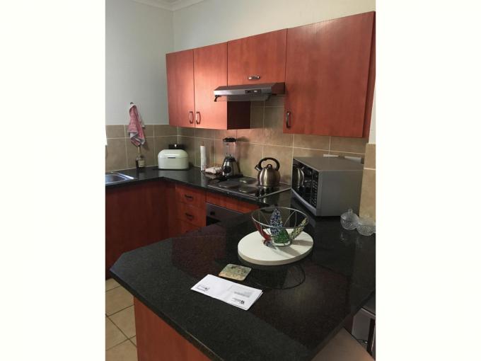 2 Bedroom Sectional Title for Sale For Sale in Pomona - MR689620