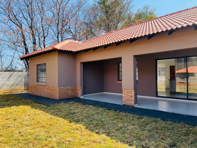 3 Bedroom House for Sale For Sale in Waterval East - MR689624
