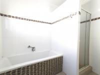  of property in Bendor