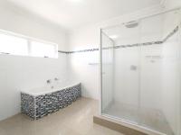  of property in Bendor