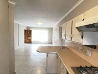  of property in Die Hoewes