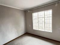  of property in Die Hoewes
