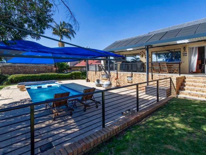 3 Bedroom House for Sale For Sale in Edenvale - MR689668