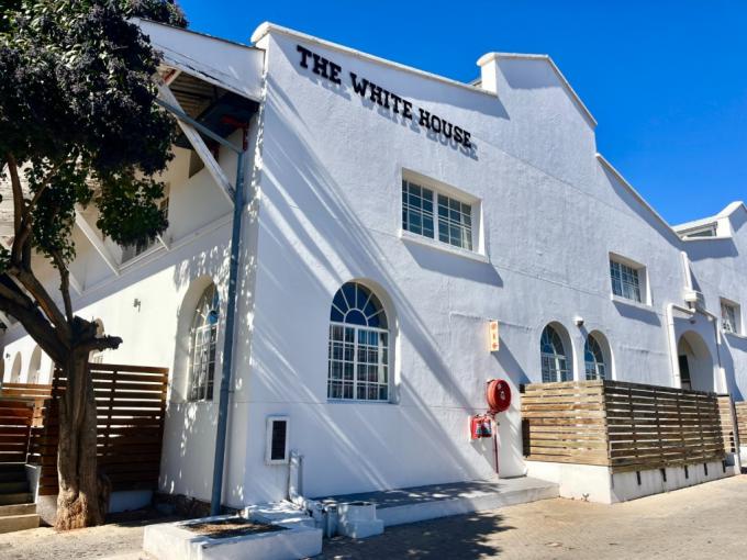 2 Bedroom Apartment for Sale For Sale in Braamfontein Werf - MR689678
