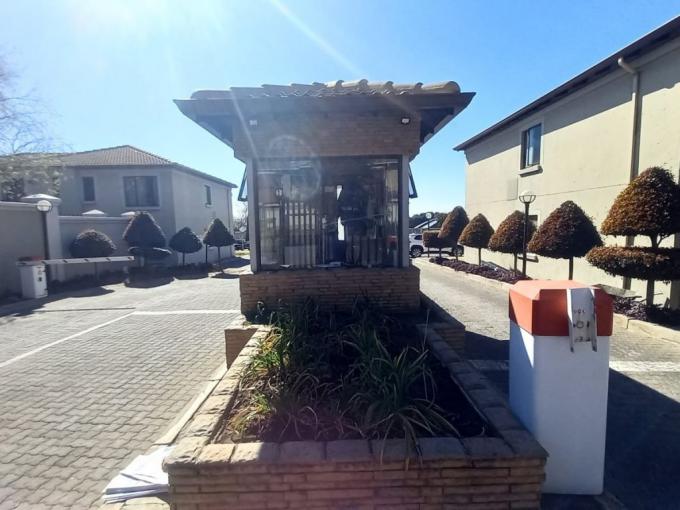 2 Bedroom Simplex for Sale For Sale in Meyersdal - MR689687