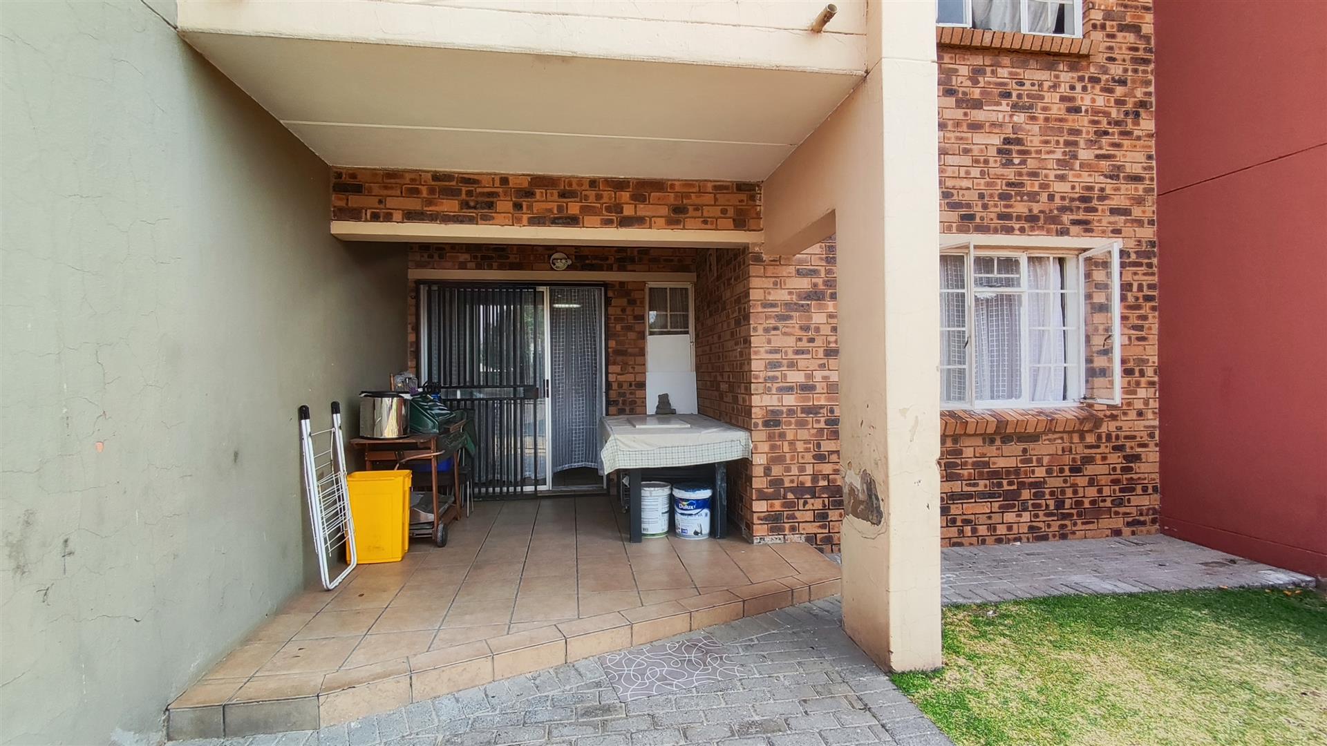 Patio - 13 square meters of property in Comet