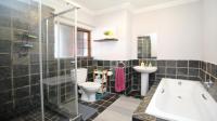Bathroom 1 of property in Erand Gardens