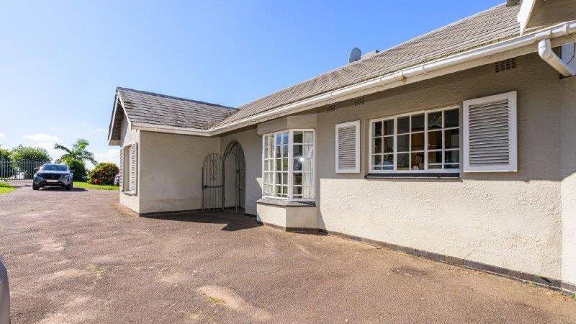 Front View of property in Atholl Heights