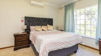 Bed Room 1 of property in Atholl Heights