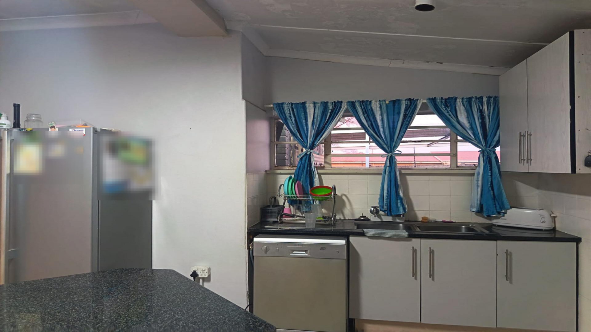 Kitchen of property in Krugersdorp West