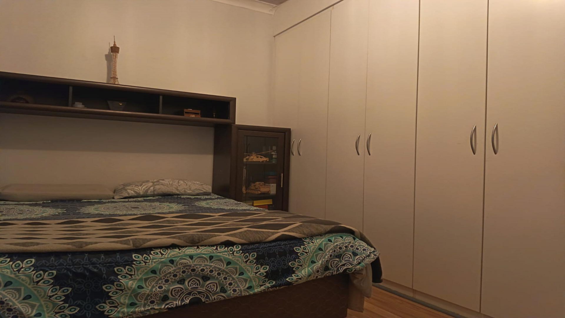 Bed Room 1 of property in Krugersdorp West